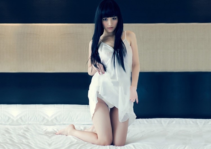 国产午夜精品爆乳美女蜜臂aV,梦幻蜜臂，情感纠葛引热议-4